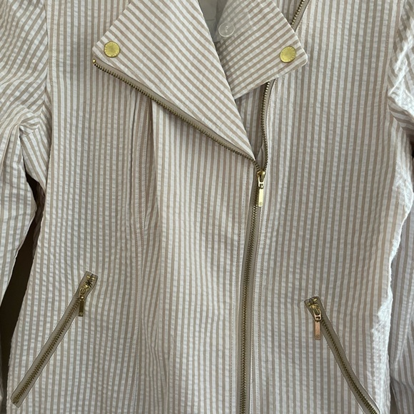 Women’s jacket ✨ - Picture 2 of 4